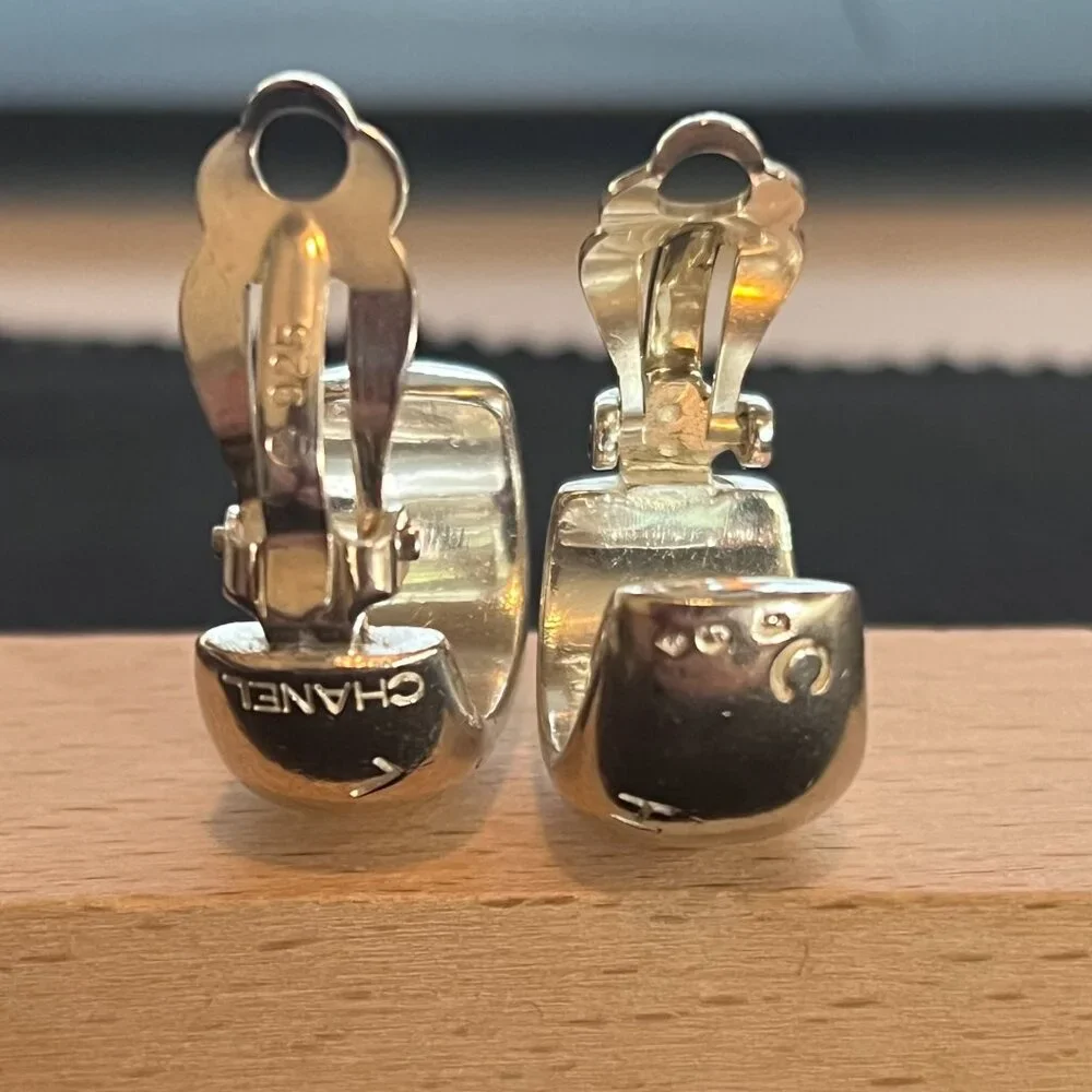 Chanel Vintage 925 Sterling Silver Logo Huggie Clip On Earrings Authentic READ‎